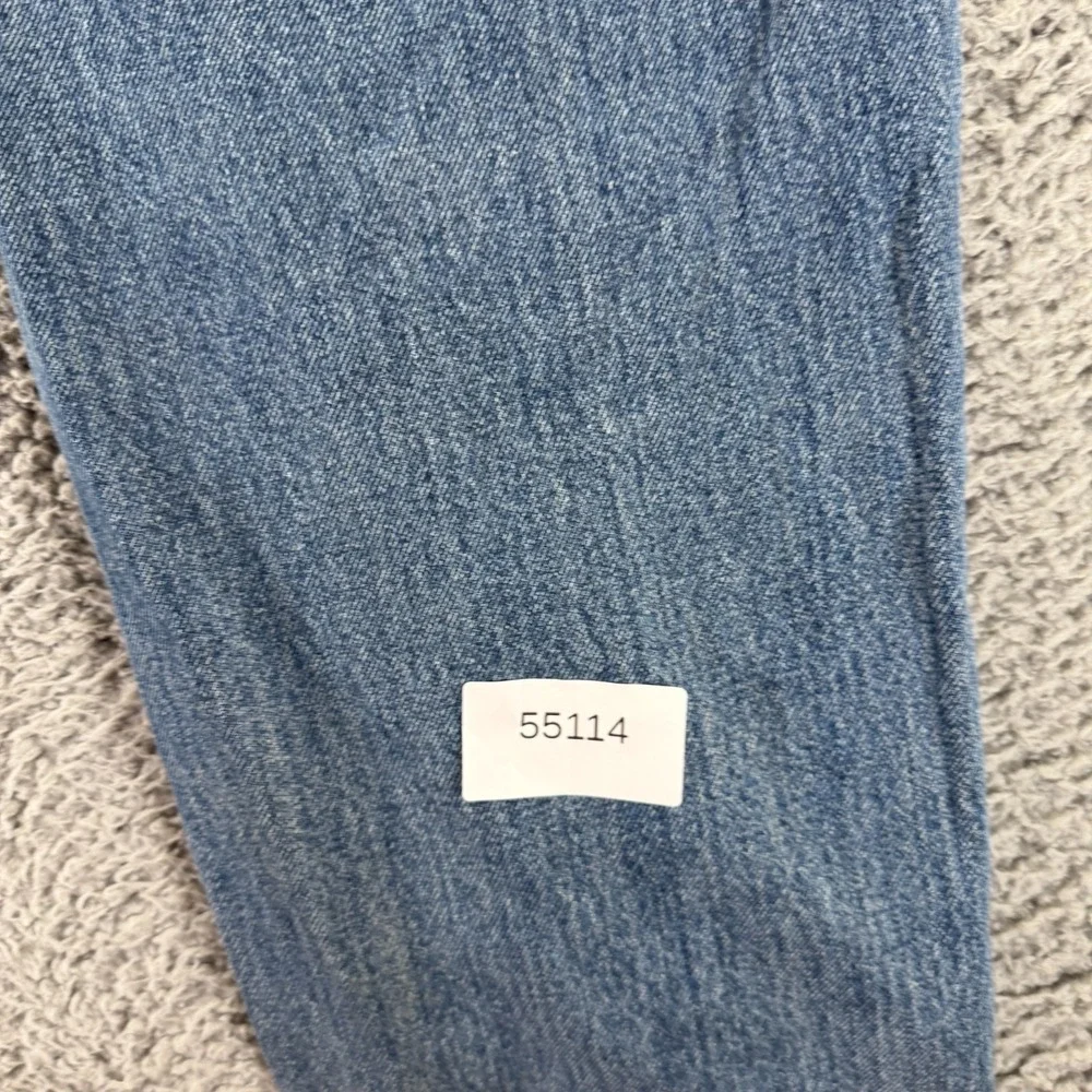 Levis before purchasing